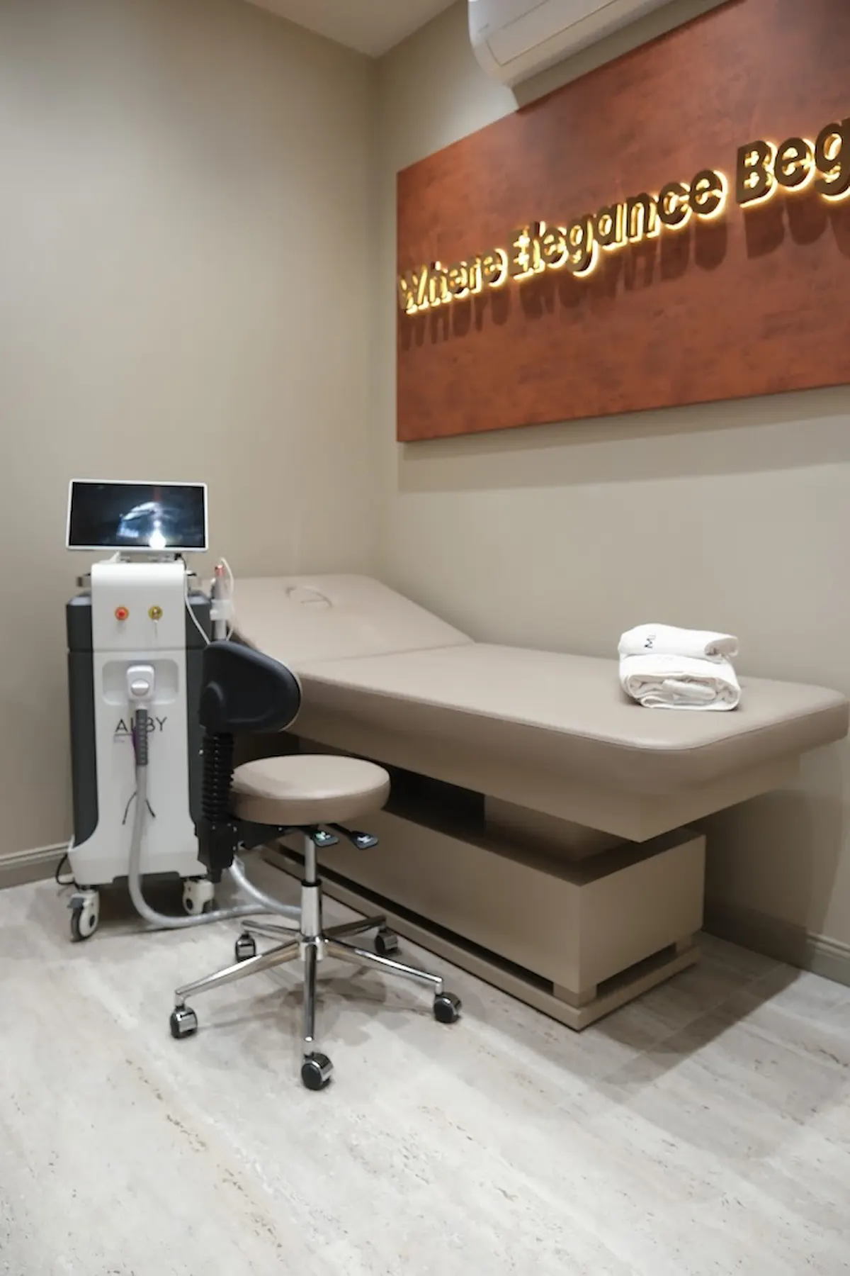 Minellina Beauty Alby Pro lazer epilasyon odası